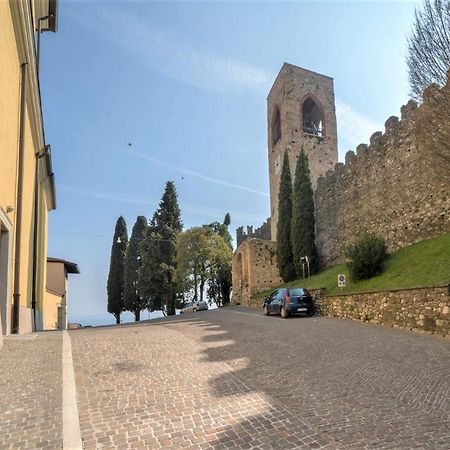 Gardappartamenti Castle Bell Moniga del Garda Exterior photo