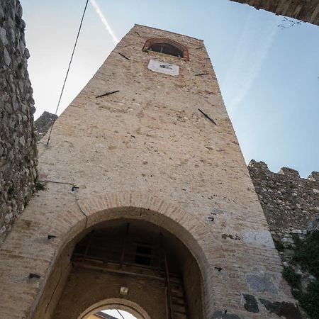 Gardappartamenti Castle Bell Moniga del Garda Exterior photo