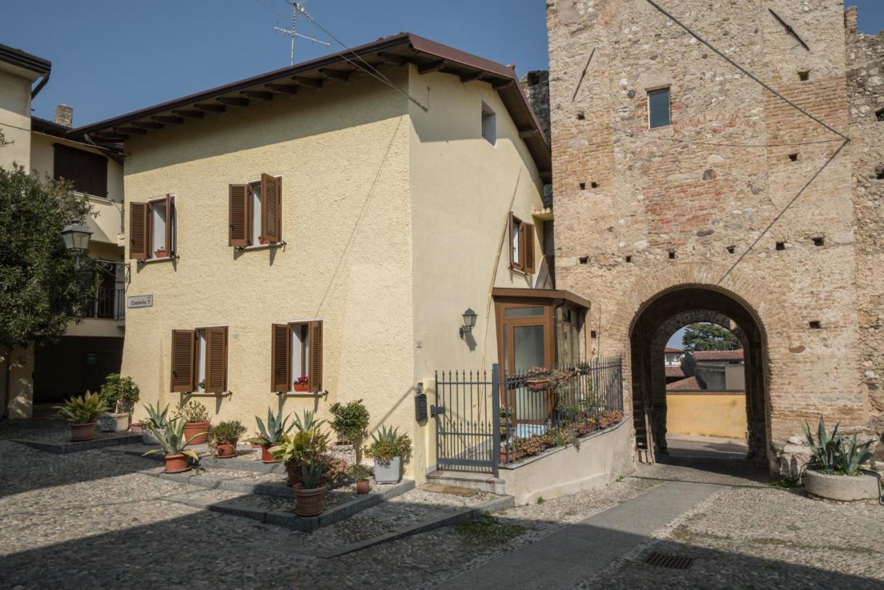 Gardappartamenti Castle Bell Moniga del Garda Exterior photo